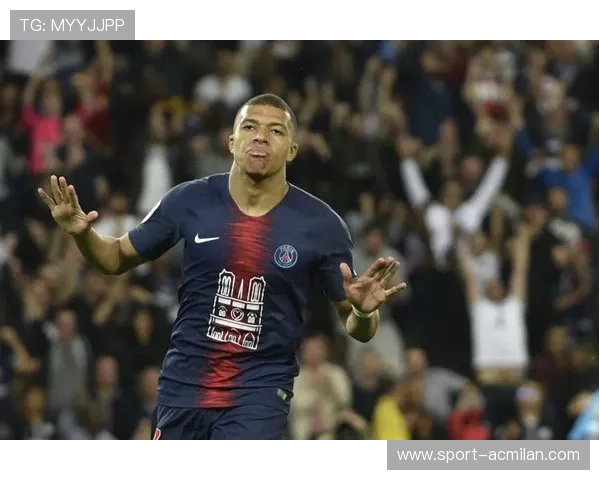 姆巴佩加速突破造点,巴黎踢出节奏 姆巴佩加速突破造点,巴黎踢出节奏