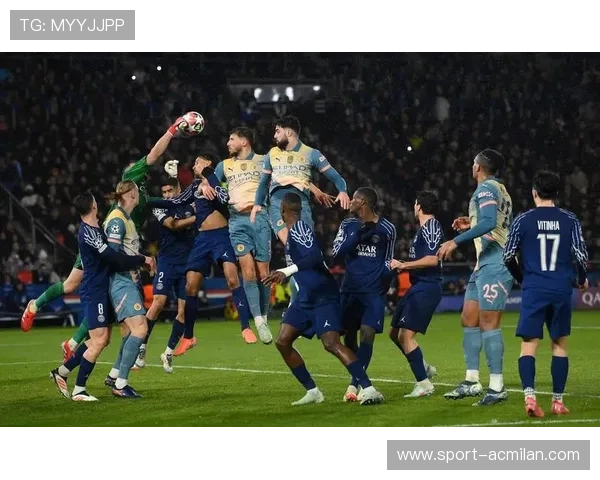 法甲里昂边路突破犀利,比赛被完全掌控 法甲里昂边路突破犀利,比赛被完全掌控